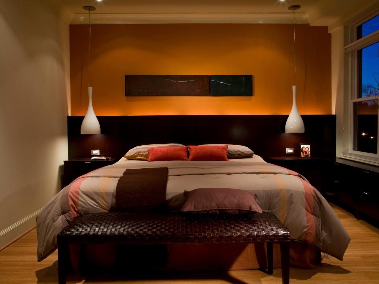 chcolate-brown-modern-bedroom Interior