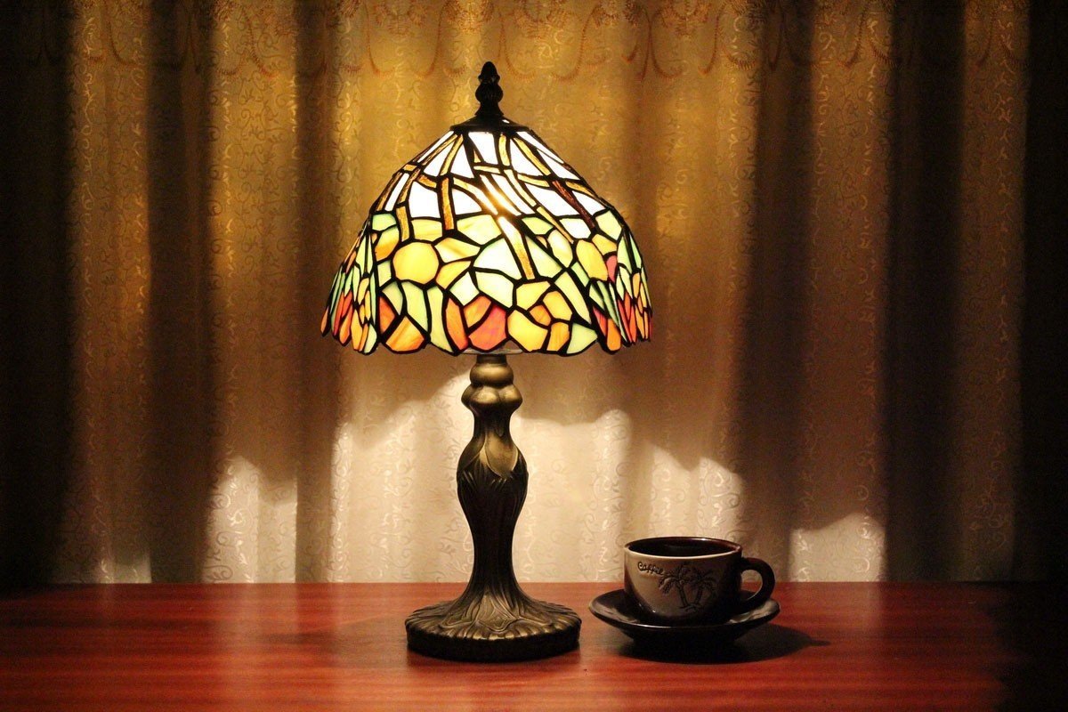 painted-glass-lamps