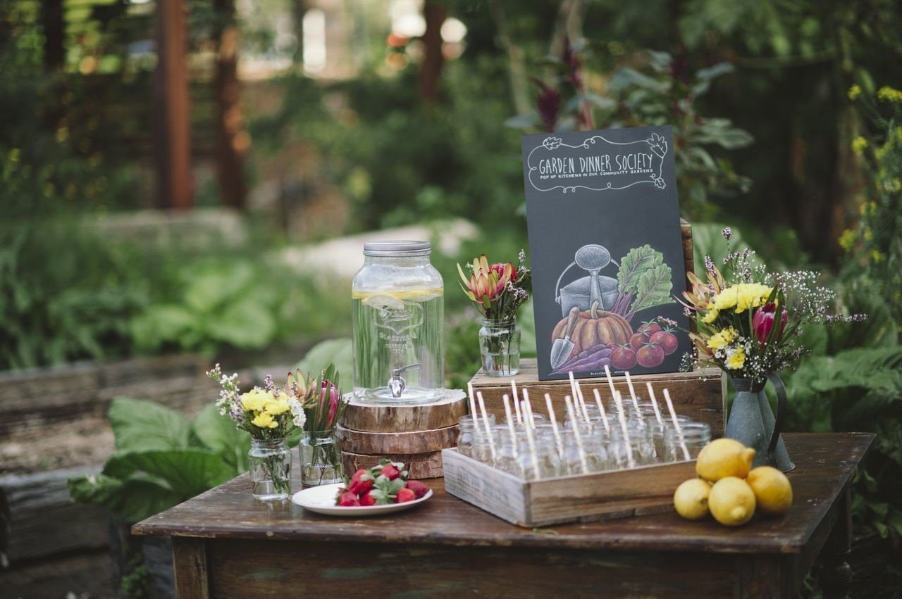 how to create fabulous outdoor dining space