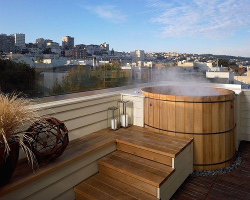 rooftop jacuzzi and pool