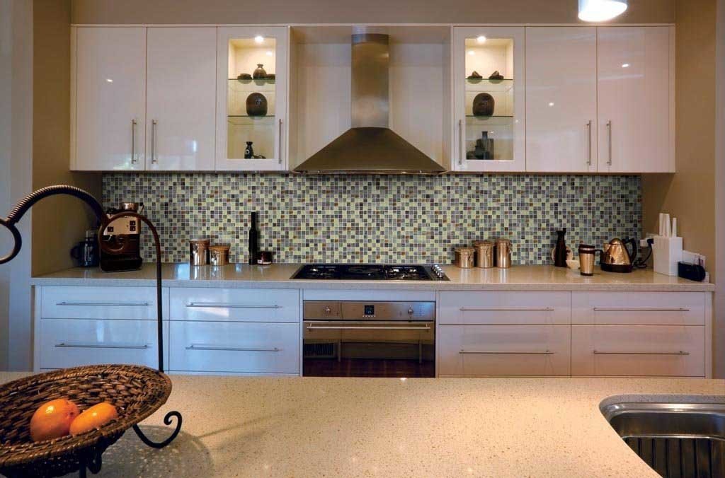 Beautiful-Mosaic-Tile-Kitchen-Backsplash