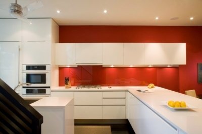 Modern Kitchen With White Acrylic Kitchen Cabinets 400x266 