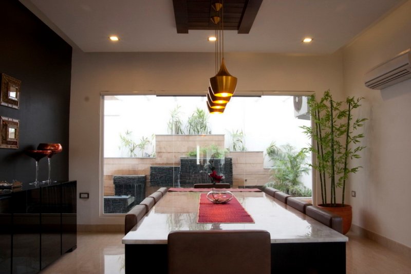 Dining Lobby